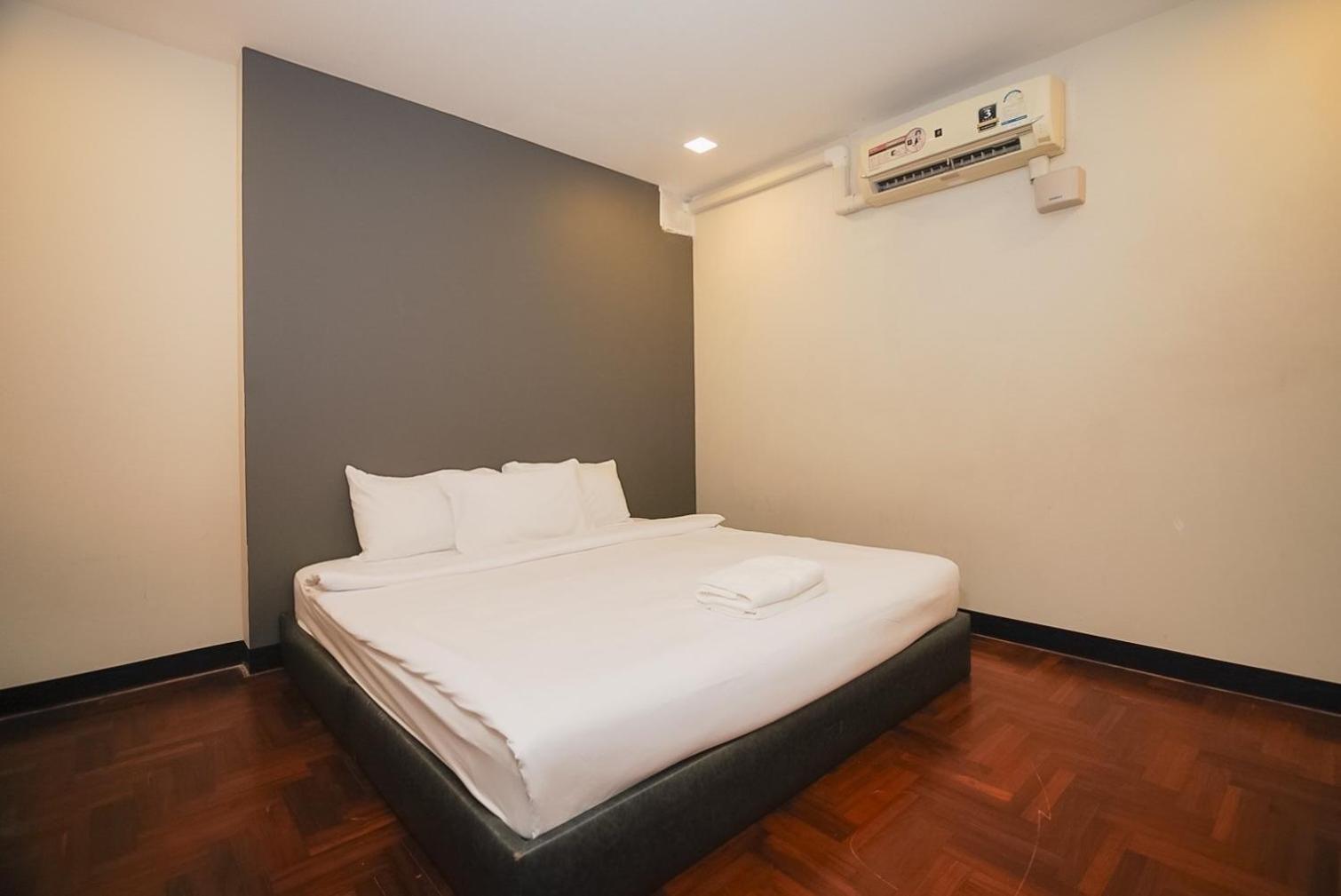 Z โกอินน์ สีลม - สถานีรถไฟฟ้าเซนต์หลุยส์ Go Inn Silom بانكوك المظهر الخارجي الصورة